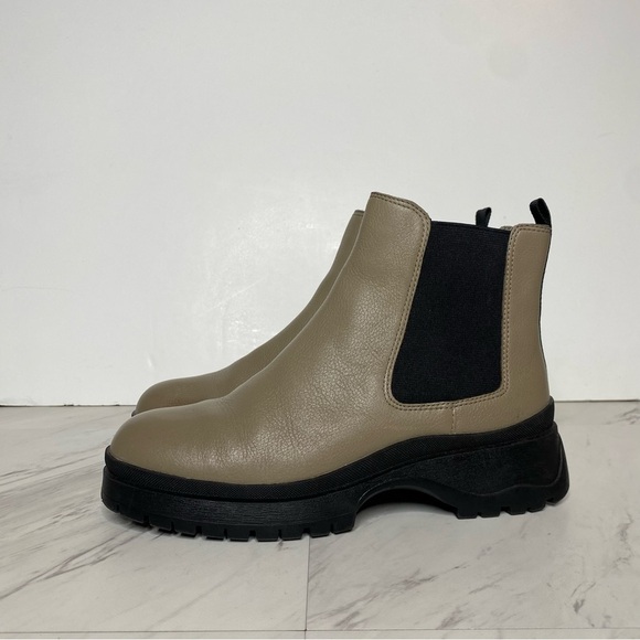 Paolo Tokio Gray Chelsea Lug Sole Bootie 6M - Picture 14 of 14